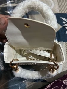 Chic White Pearl Embellished Handbag