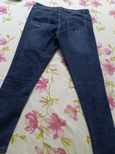 Classic Dark Wash Skinny Jeans