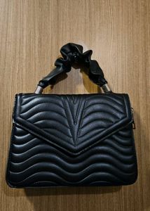Chic Black Satchel Handbag