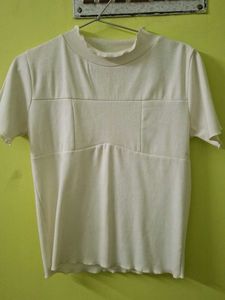 Cream Short Sleeve cropped Top