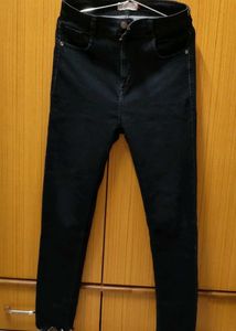 Black Denim Strechable Skinny Jeans