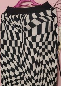 CoOrd Set of Checkerboard Print Mock Neck Top