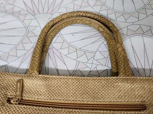 Metro Handbag