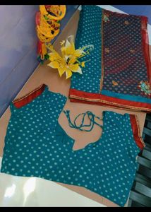 Mega Bumper Offer...5 saree with Blouse