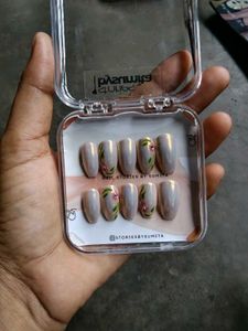 Stories by Sumita Press-On Nails