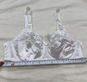 🪔 Elegant White Lace Bra