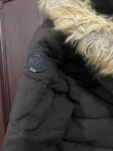 Stylish Padded Jacket with Fur Hood