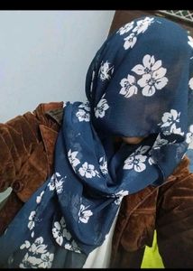 Floral Print Dupatta/Scarf blue white