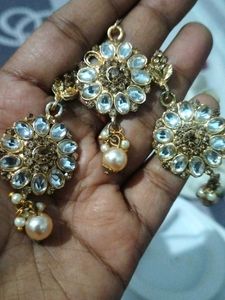 Exquisite Pearl &amp; Kundan Bridal Set