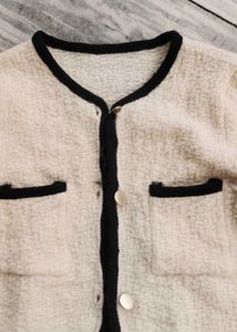 Classic Tweed Cropped Jacket with black border