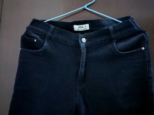 Black Slim Fit Jeans