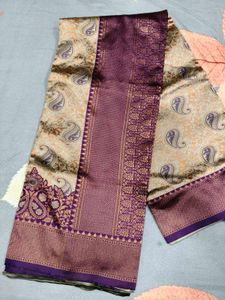 Elegant Paisley Print Saree