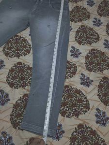 Men's Grey Distressed Jeans