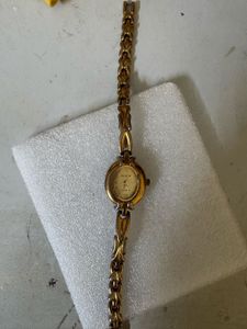 Elegant Gold Tone Women's Watch