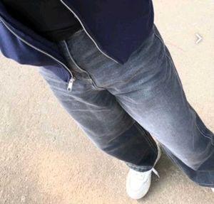 Roadsters Stylish Dark Wash Baggy Jeans