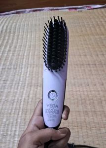 Vega Hair Straightener Brush