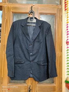 Neavy Blue Colour Blazer Mostly Use In Schools