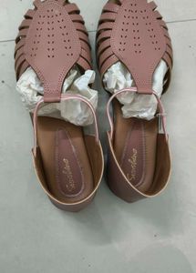 Stylish Pink Flat Sandals