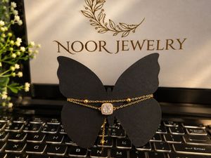 Elegant Gold Bracelet with Cubic Zirconia