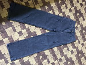 STRAIGHT JEANS