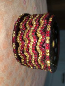 Embellished Bangle Set