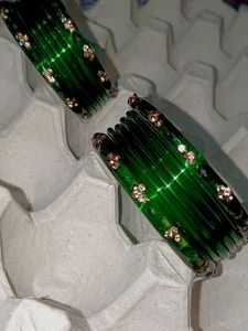 Elegant Green Bangles Set