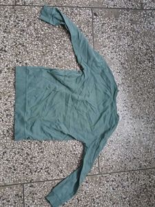 H&amp;M Green sweatshrit