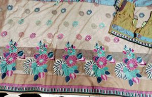 🇳🇿💫🎀Elegant Floral Embroidered Saree