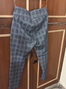 Chic Plaid Pants