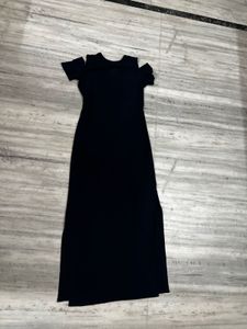 Elegant Black Cold Shoulder Maxi Dress