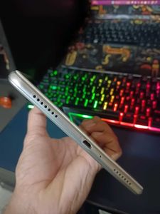 Samsung Tab A8 + Touch Pen