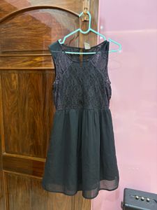 Chic Black Lace Dress