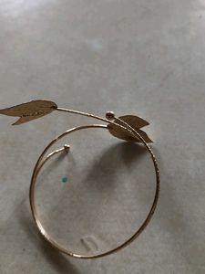 Golden Leaf Armlet
