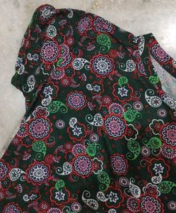 Green Floral Print soft T-Shirt
