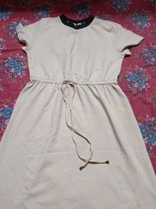 Short Sleeve Dress with side slit