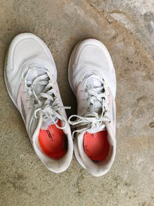 Redtape Women White Sports Shoes