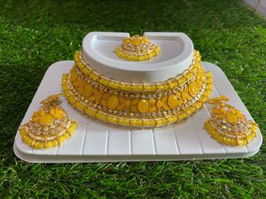 Yellow Kundan Choker Set