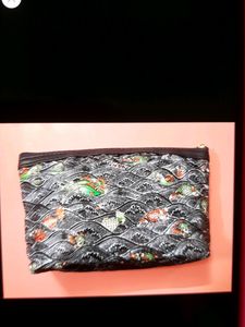 JIM Thompson Pouch