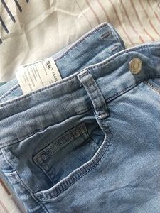 Light Wash straight fit Jeans