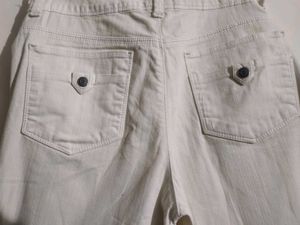Cream Coloured Capri