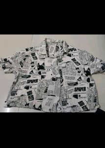 Trendy Newspaper Print Short-Sleeve Shirt
