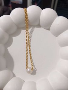 Elegant Gold Chain Necklace with Pearl