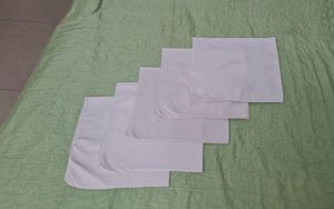 5 White Table Covers