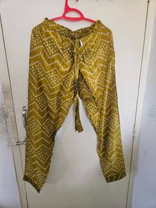 Stylish Women's Yellow Printed Kurta set