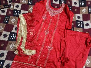 Red Kurta Set with Intricate Embroidery
