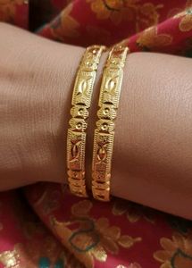 new and small Gold Bangles
