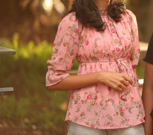 Chic Floral Print Peplum Top