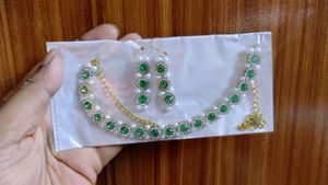 Stone Studded Jewellery Set