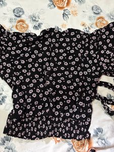 y2k froral top from 2000