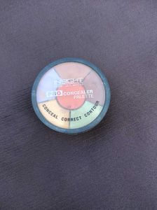 Tripod,Concealers,Correctors,lipliners, eyeshadow